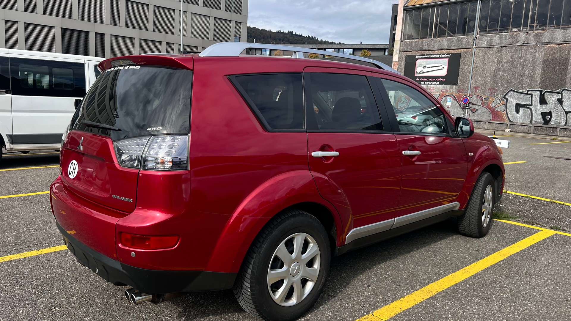 MITSUBISHI Outlander 2.2 DID Intense 4WD-image-2