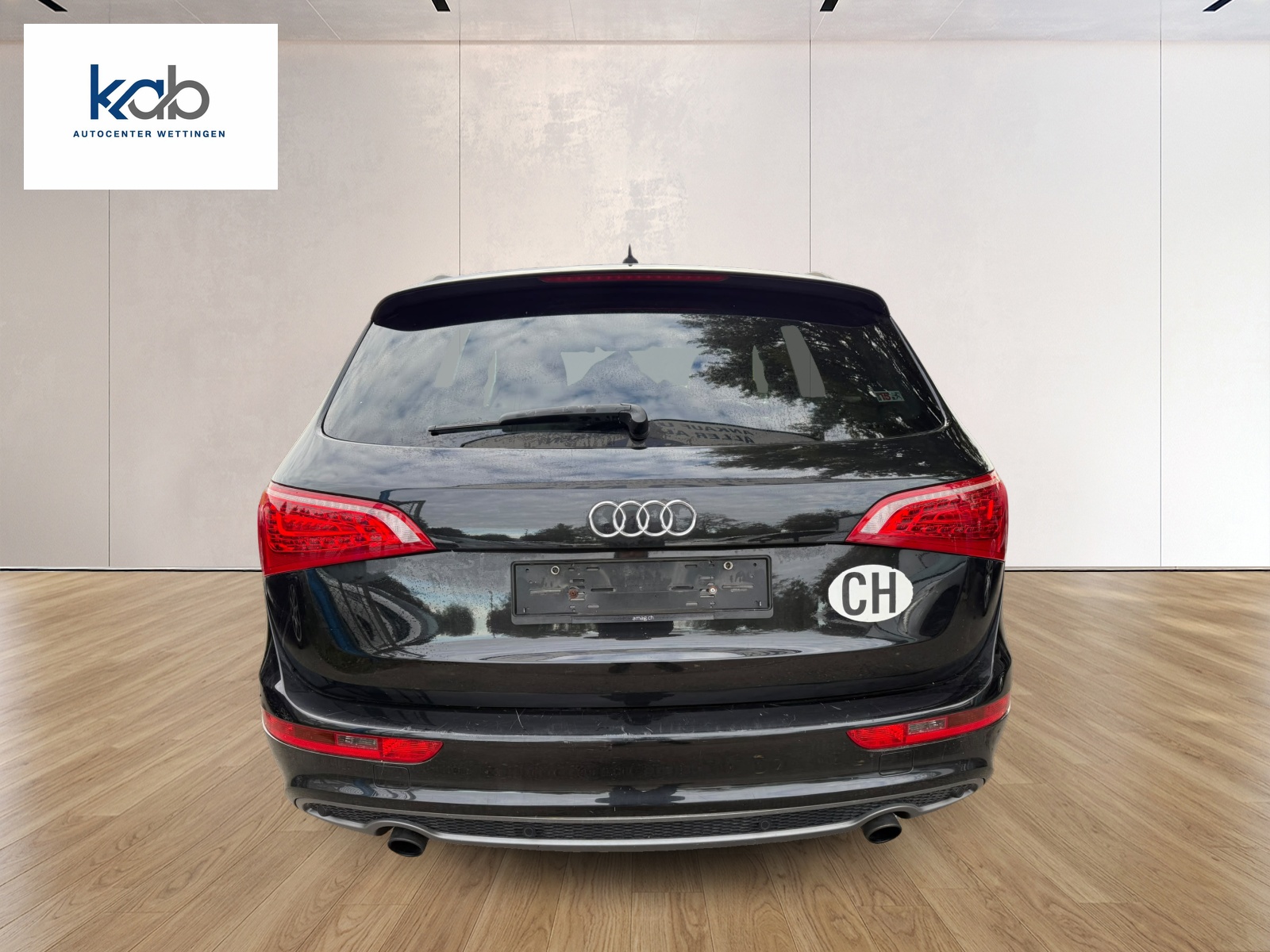 AUDI Q5 2.0 TFSI quattro S-tronic-image-4