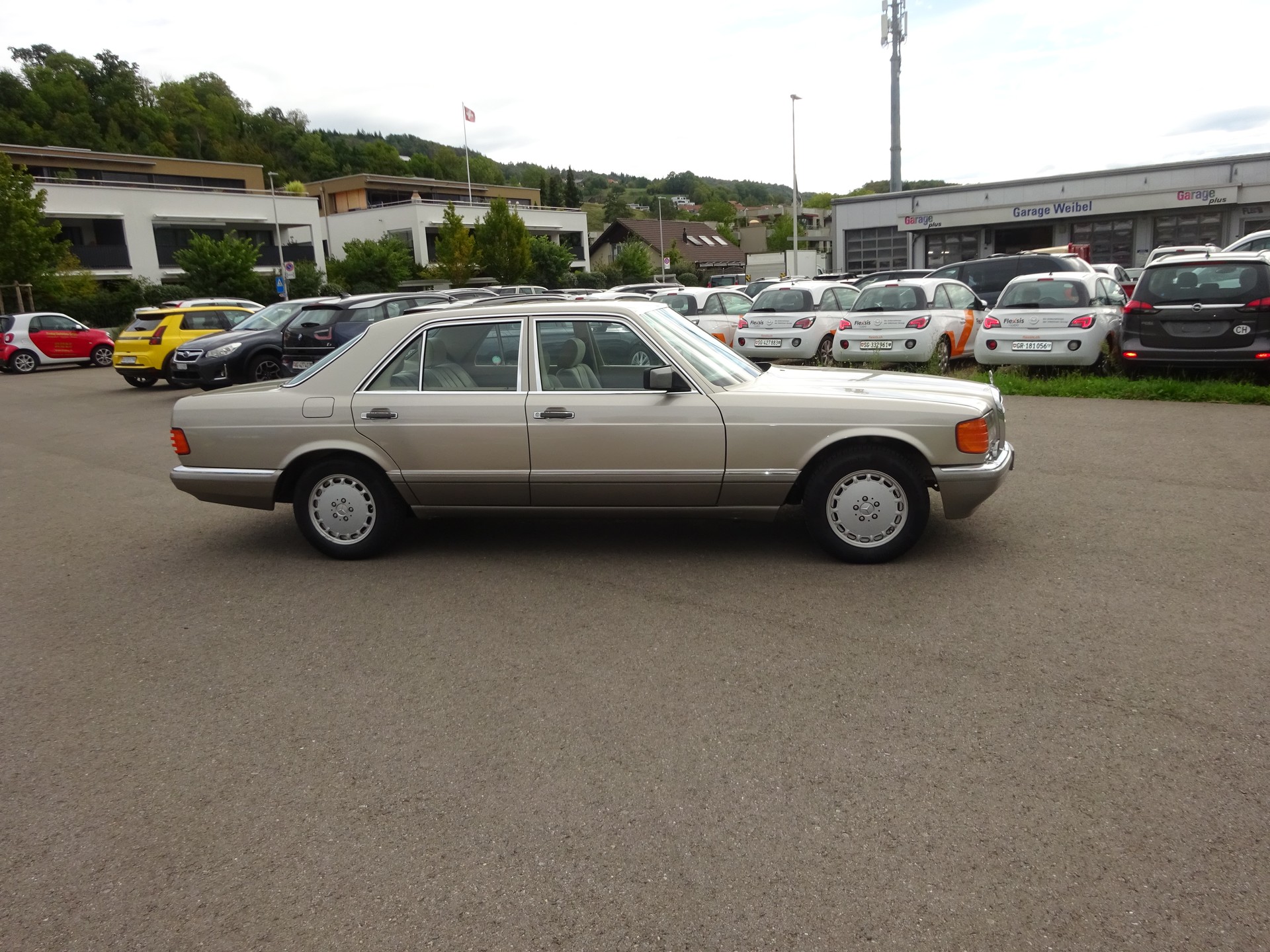 MERCEDES-BENZ 300 SE-image-4