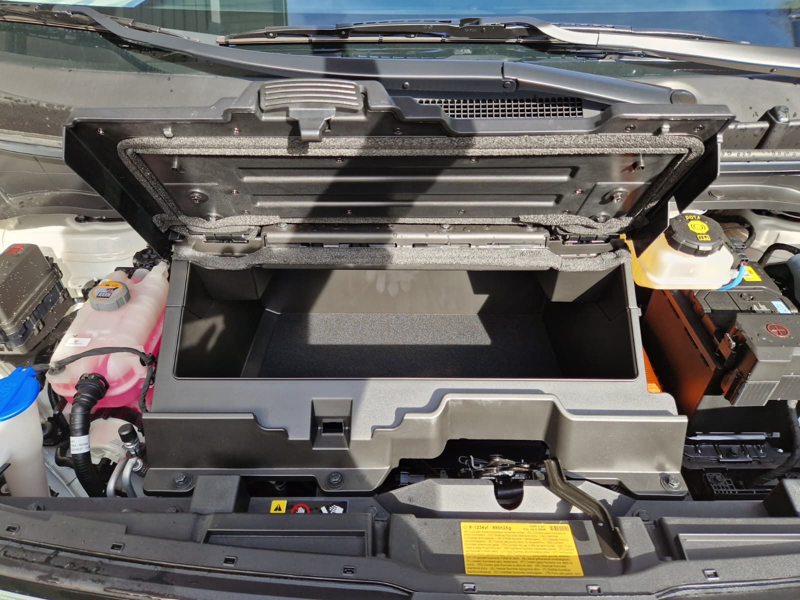 HYUNDAI Staria Cargo 84 kWh Amplia-image-15