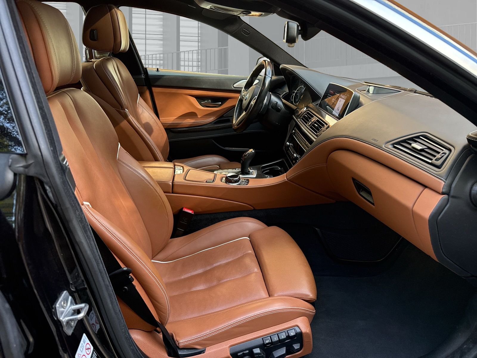 BMW 650i Gran Coupé xDrive M-Sport Edition-image-12