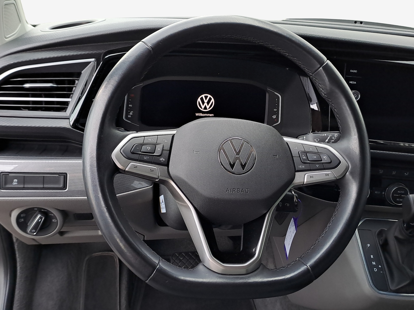 VW T6.1 California 2.0 TDI Ocean Liberty 4Motion DSG-image-9