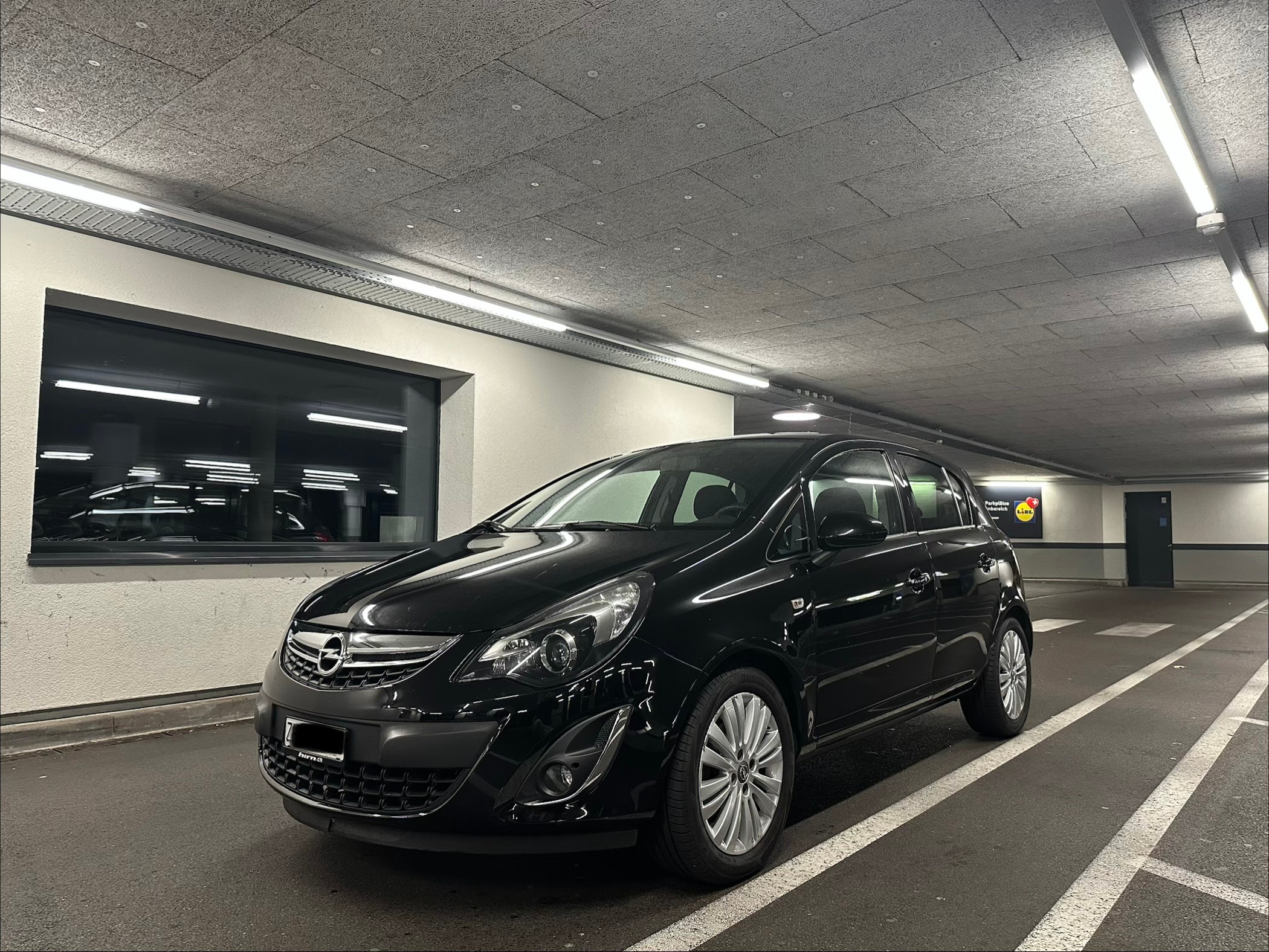 Car photo