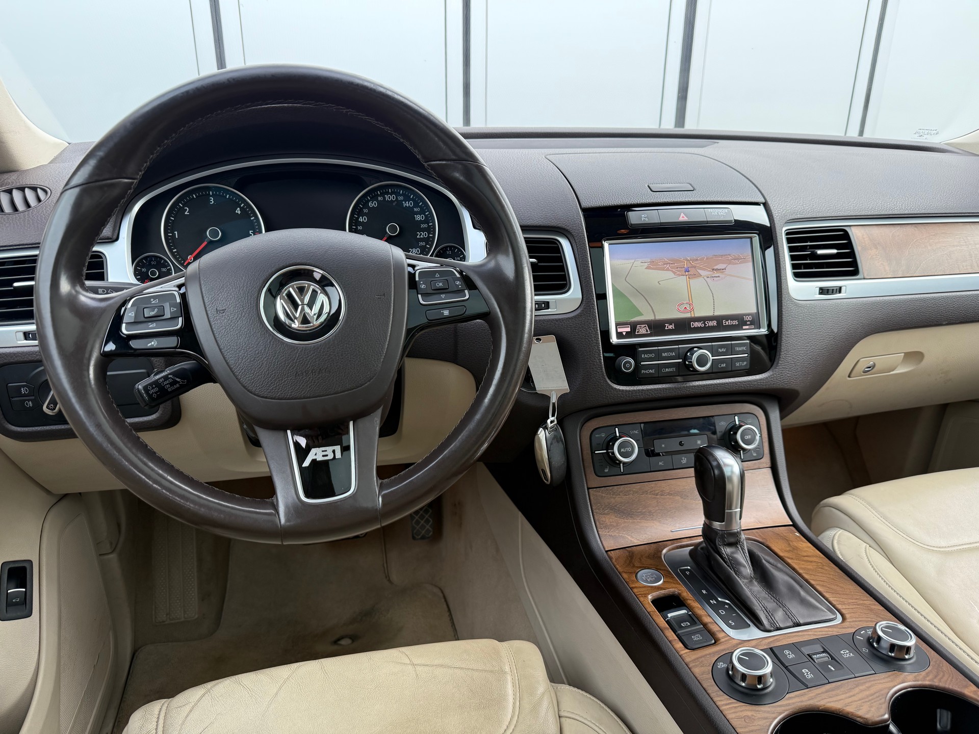 VW Touareg 3.0 TDI BlueMotion Technology Tiptronic-image-5