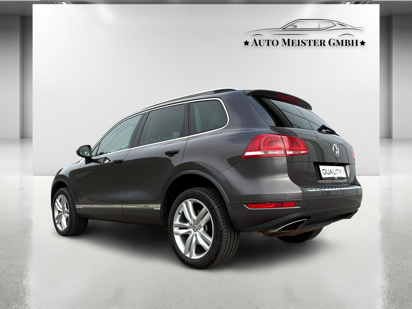 VW Touareg 3.0 TDI BlueMotion Technology Tiptronic-image-2