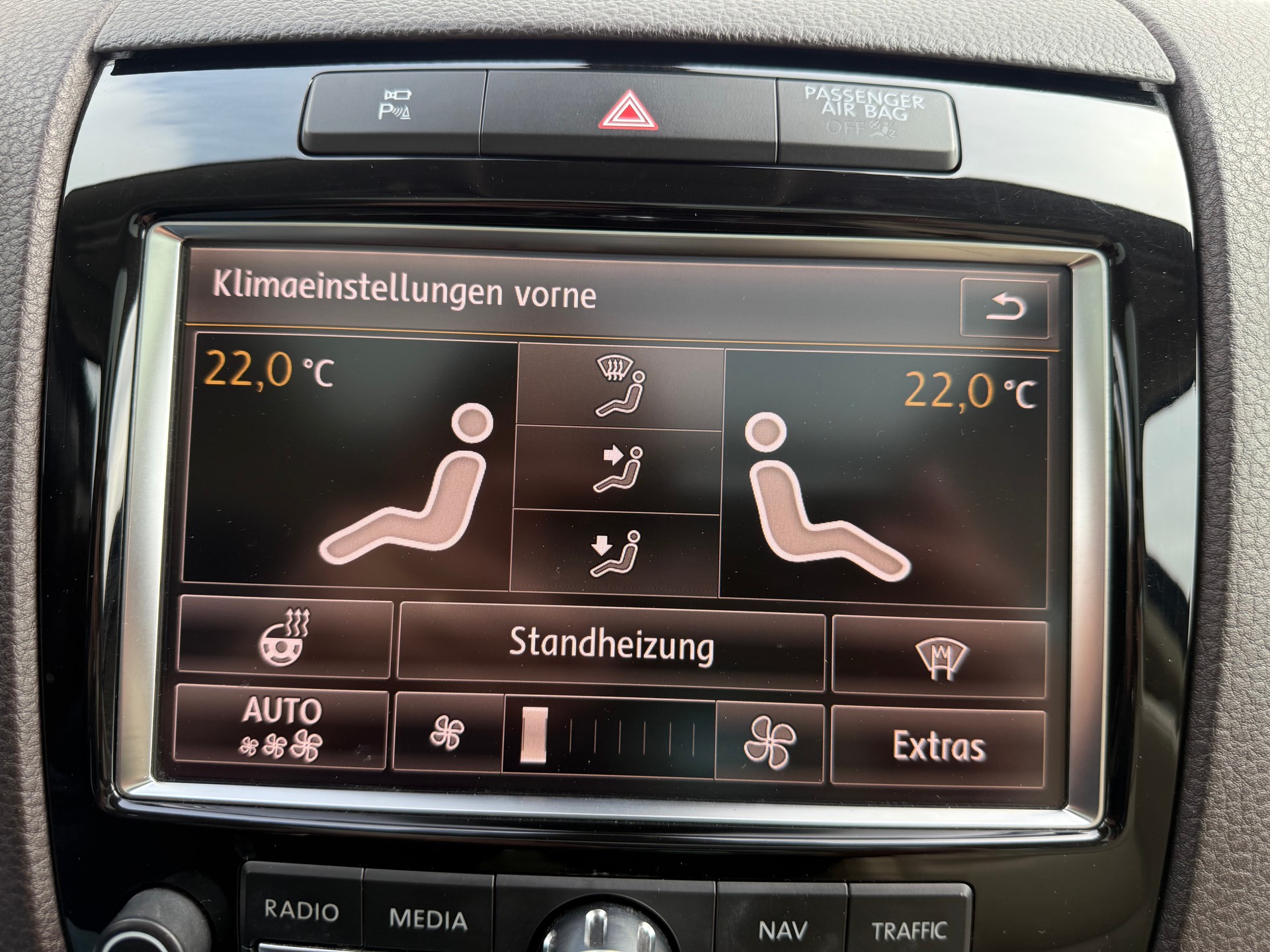VW Touareg 3.0 TDI BlueMotion Technology Tiptronic-image-8
