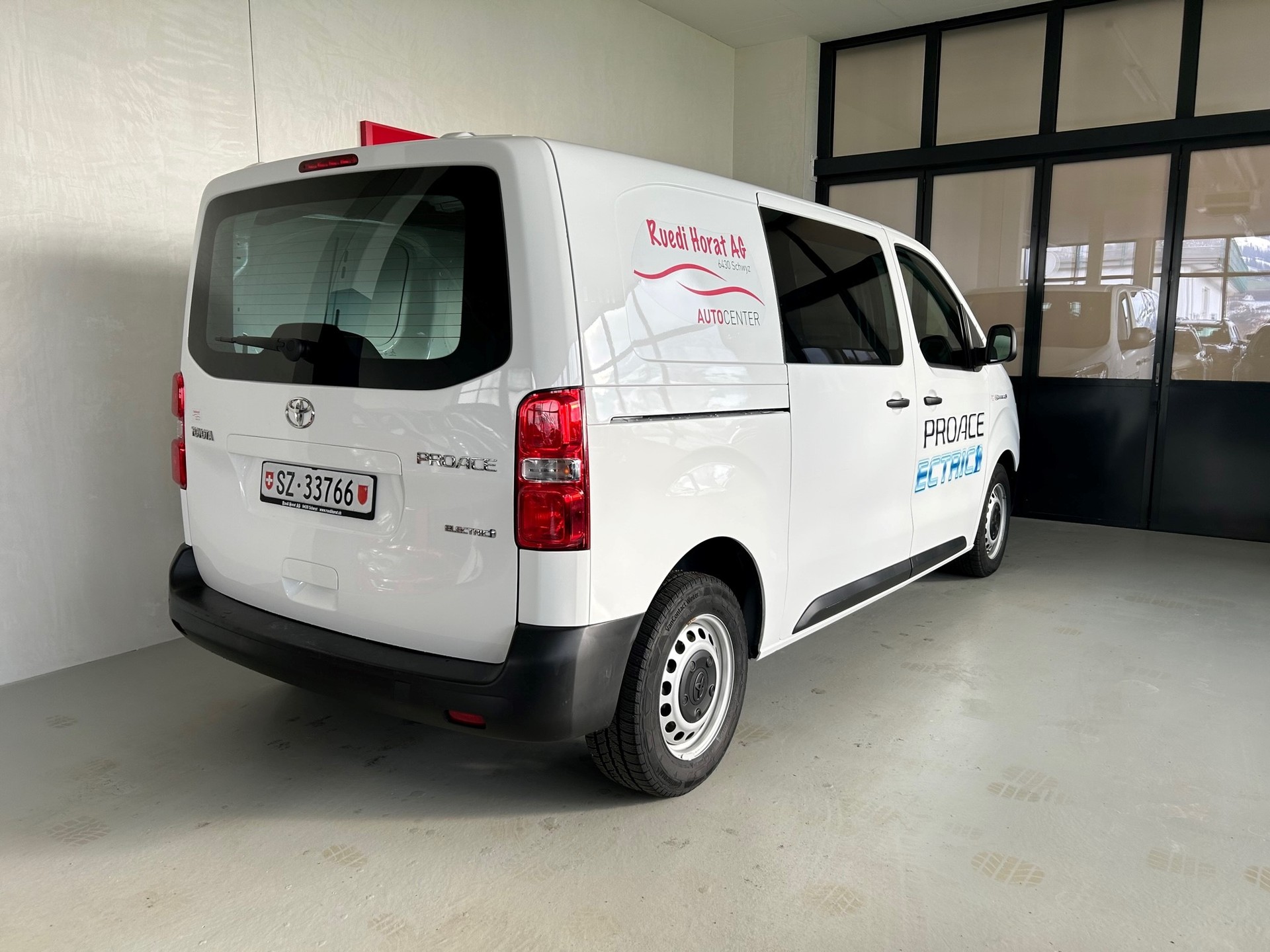 TOYOTA PROACE Van L1 H.kl.50KWh 7kW O.Act.-image-3