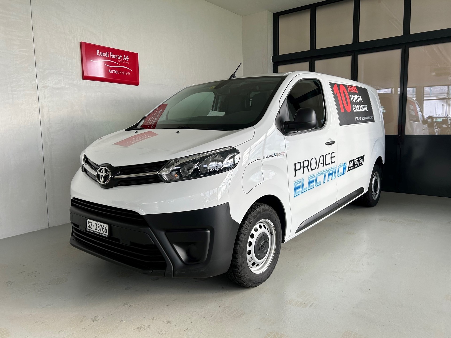 TOYOTA PROACE Van L1 H.kl.50KWh 7kW O.Act.-image-0