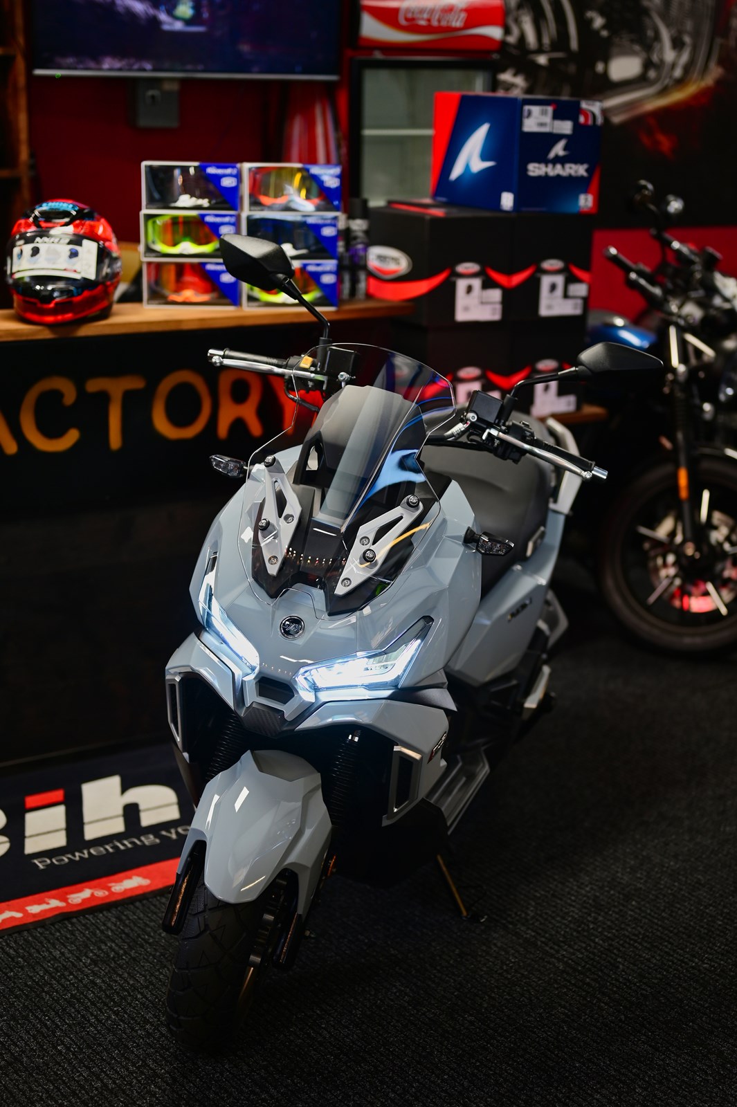 SYM ADX 125 LC ABS TCS KEYLESS-showroom-element-3