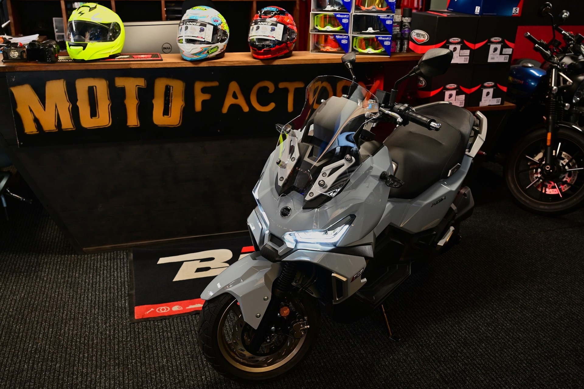 SYM ADX 125 LC ABS TCS KEYLESS-image-9