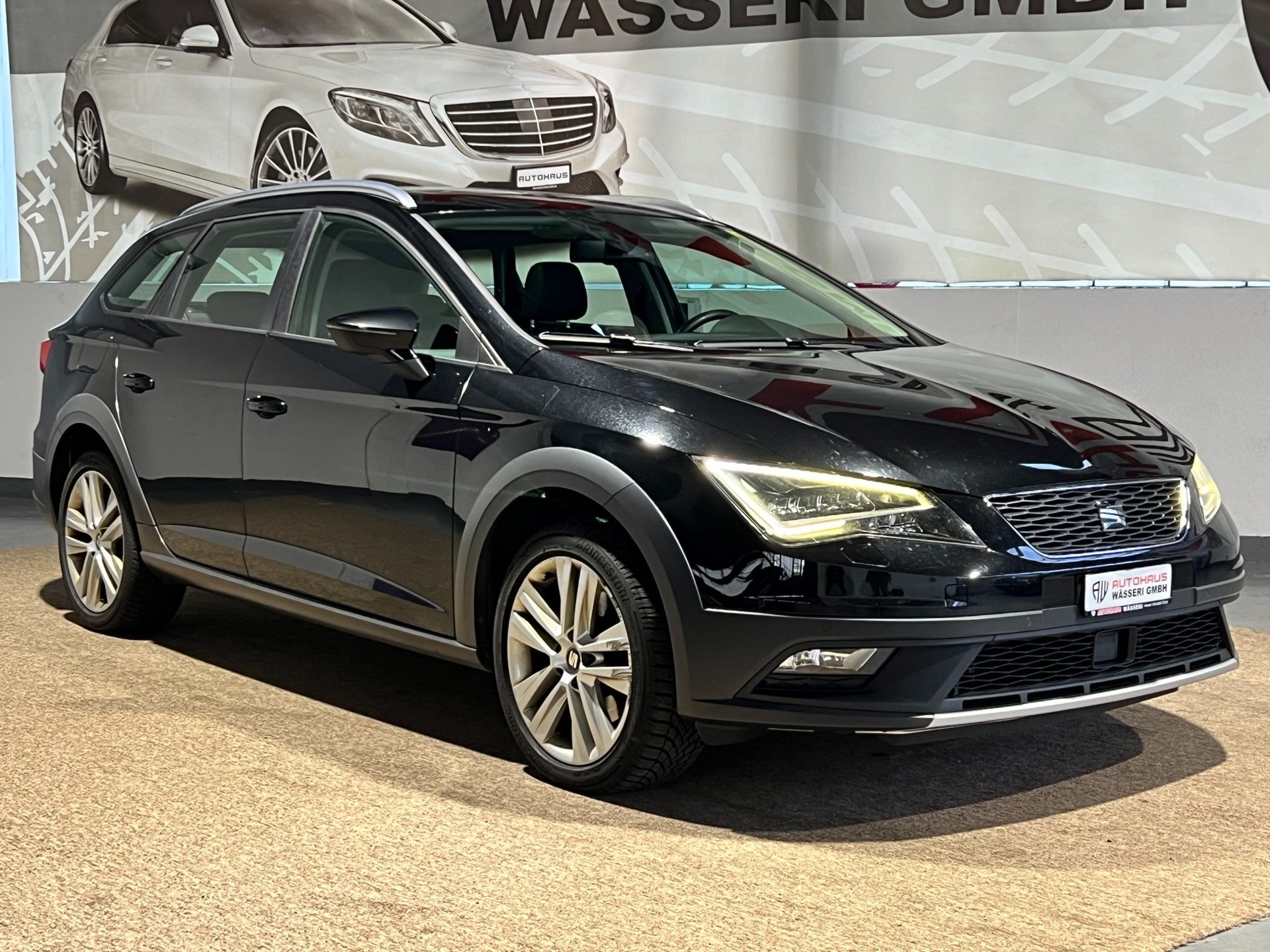 SEAT Leon ST 2.0 TDI X-Perience 4Drive DSG-image-0