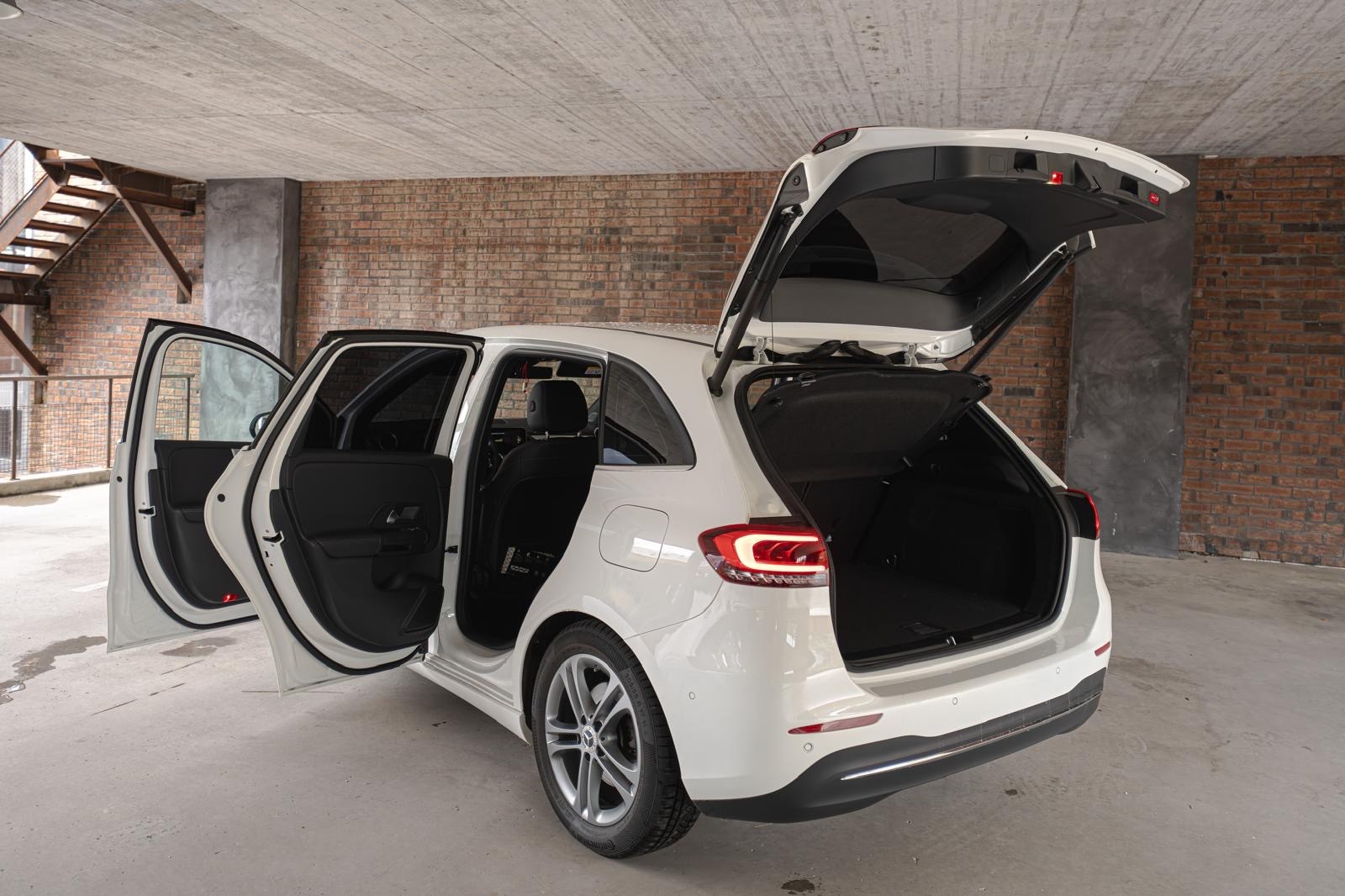 MERCEDES-BENZ B 220 4Matic Style 7G-DCT-image-6