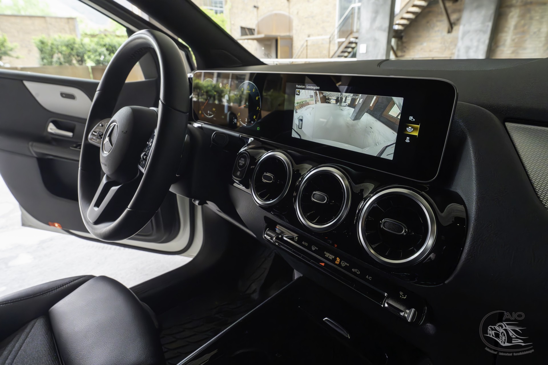 MERCEDES-BENZ B 220 4Matic Style 7G-DCT-image-9