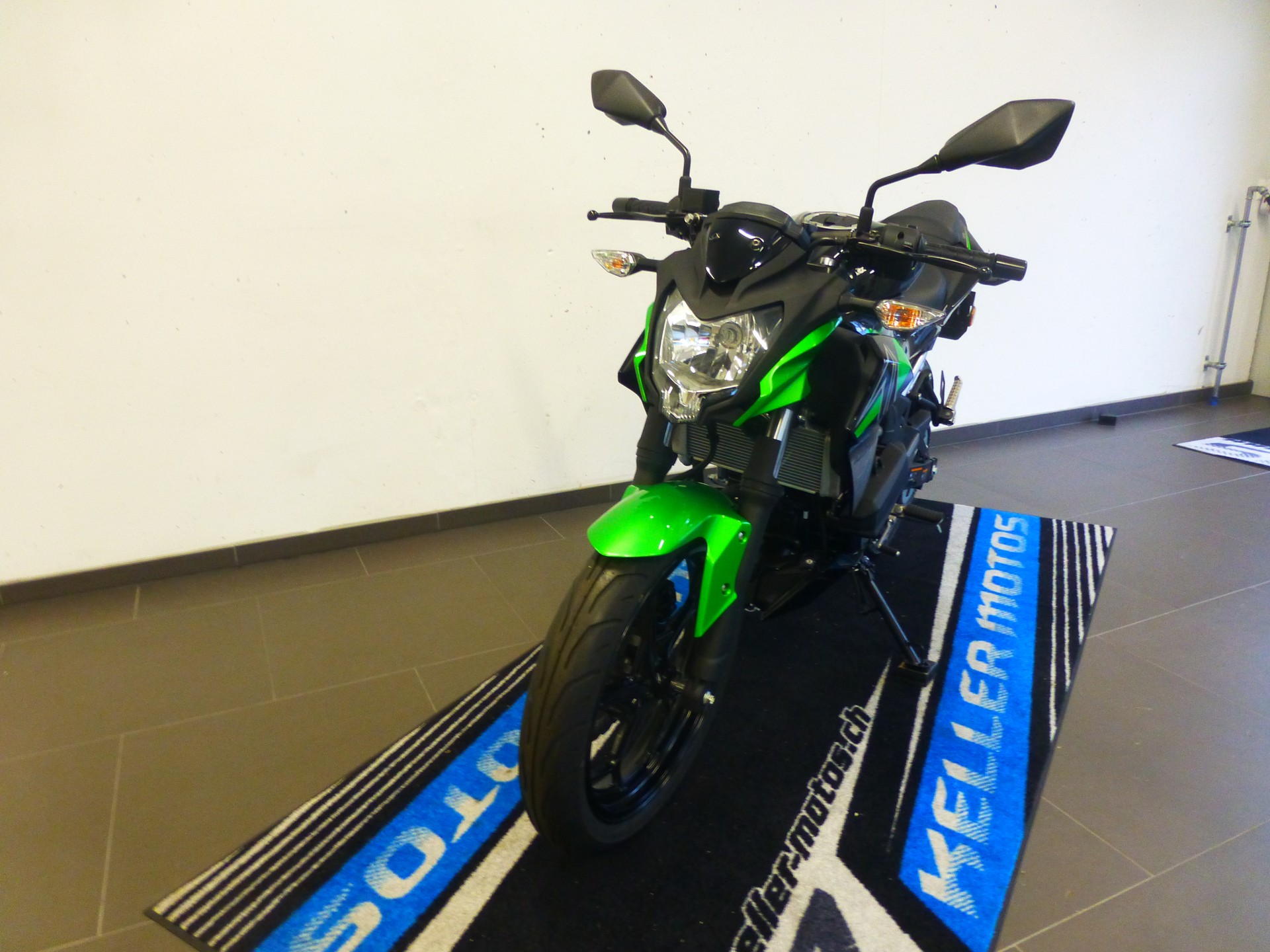 KAWASAKI Z 125-image-6