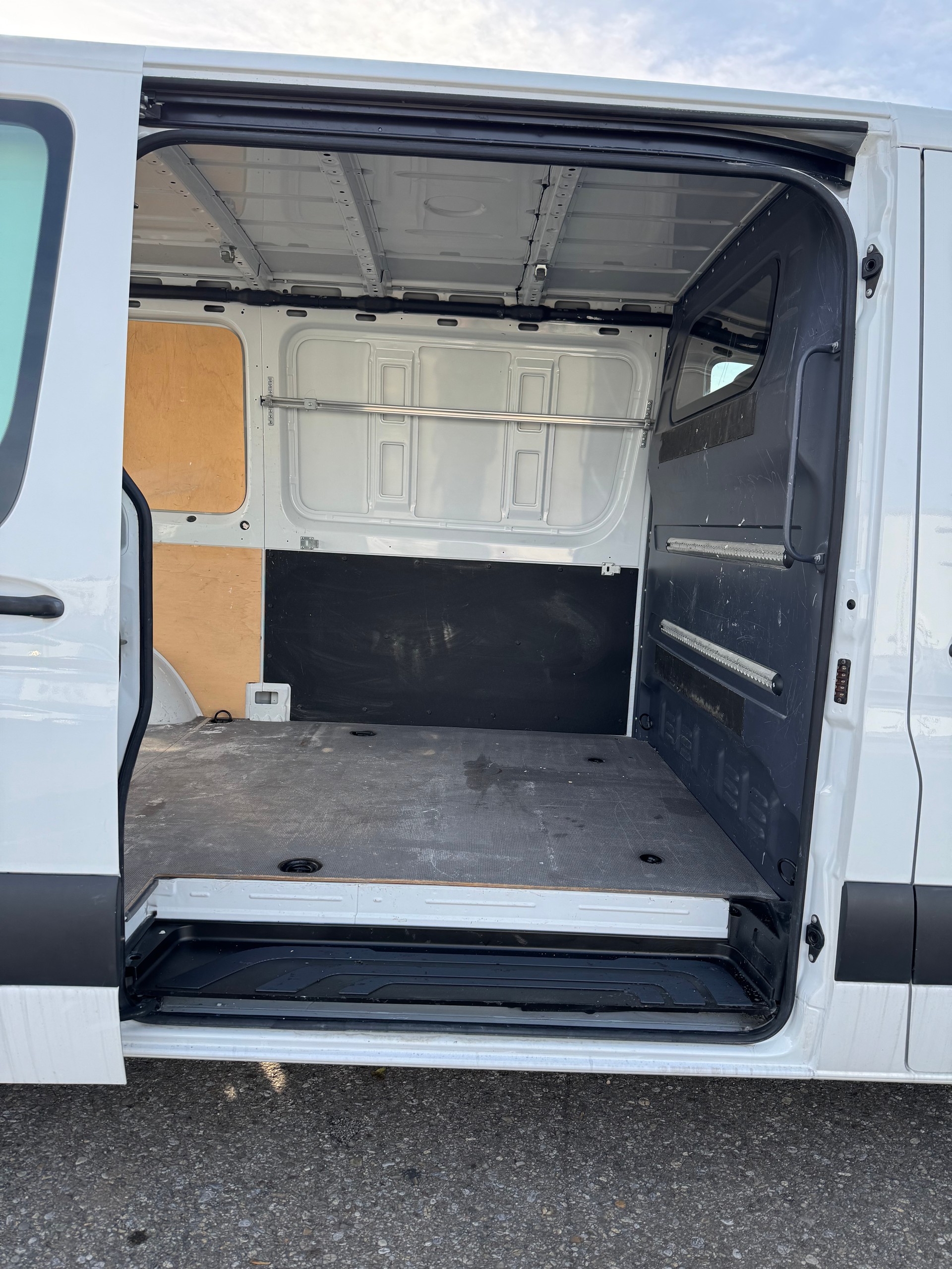 MERCEDES-BENZ Sprinter 314 CDI Standard - Klimaanlage Klimaautomatic-image-8