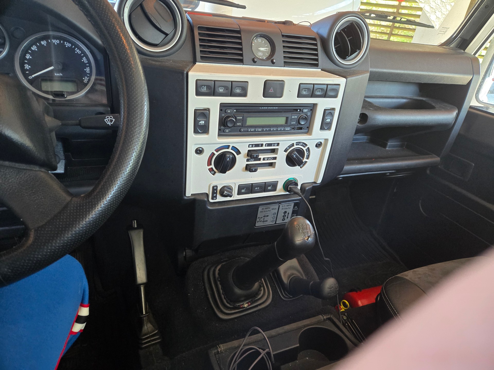 LAND ROVER Modele ICE . SERIE LIMITEE A 50 Exemplaires monde-image-4