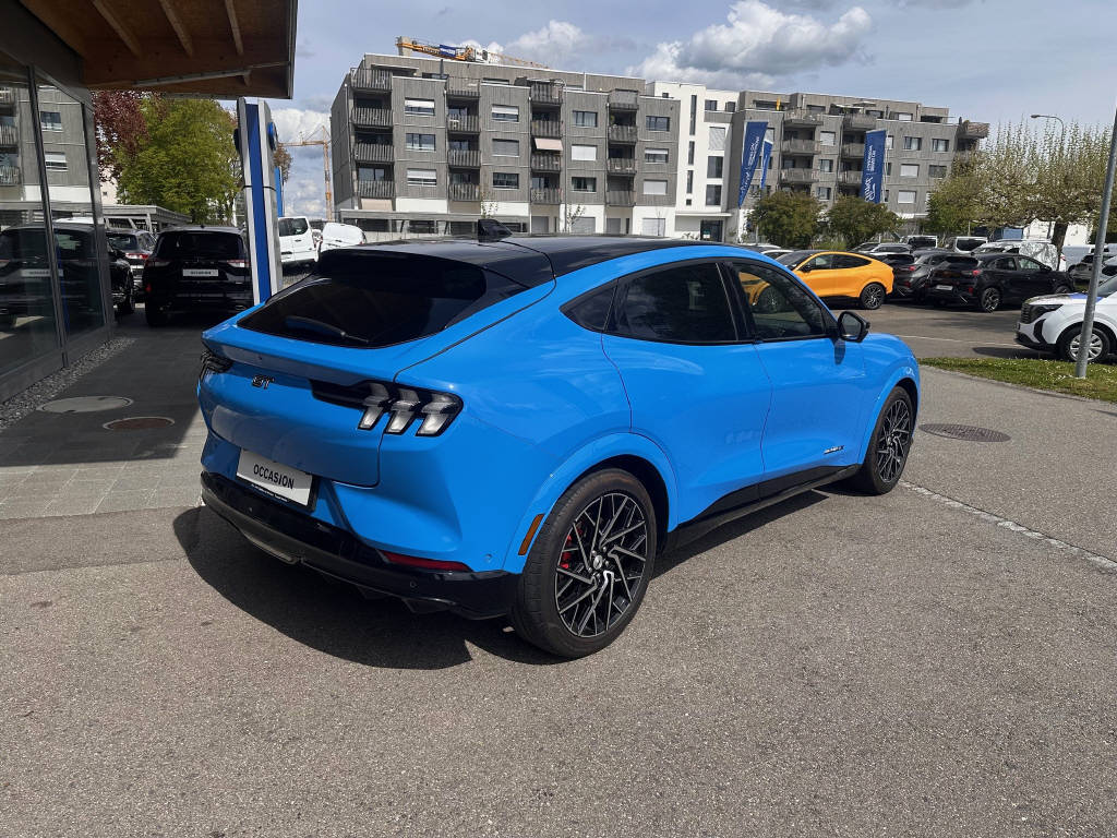 FORD Mustang Mach-E Extended GT AWD-image-2
