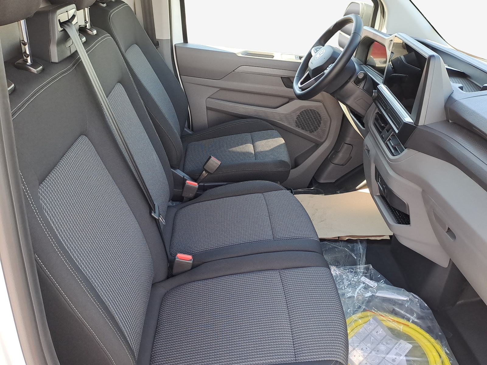 VW Transpoter Kasten BEV 218PS Aut-image-13