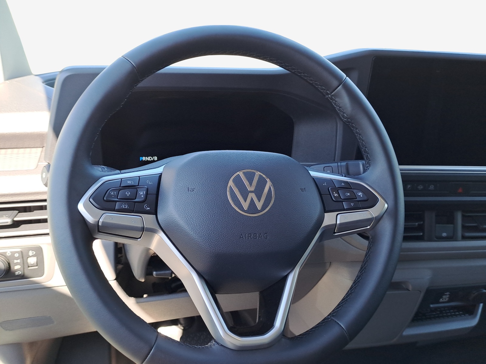 VW Transpoter Kasten BEV 218PS Aut-image-9