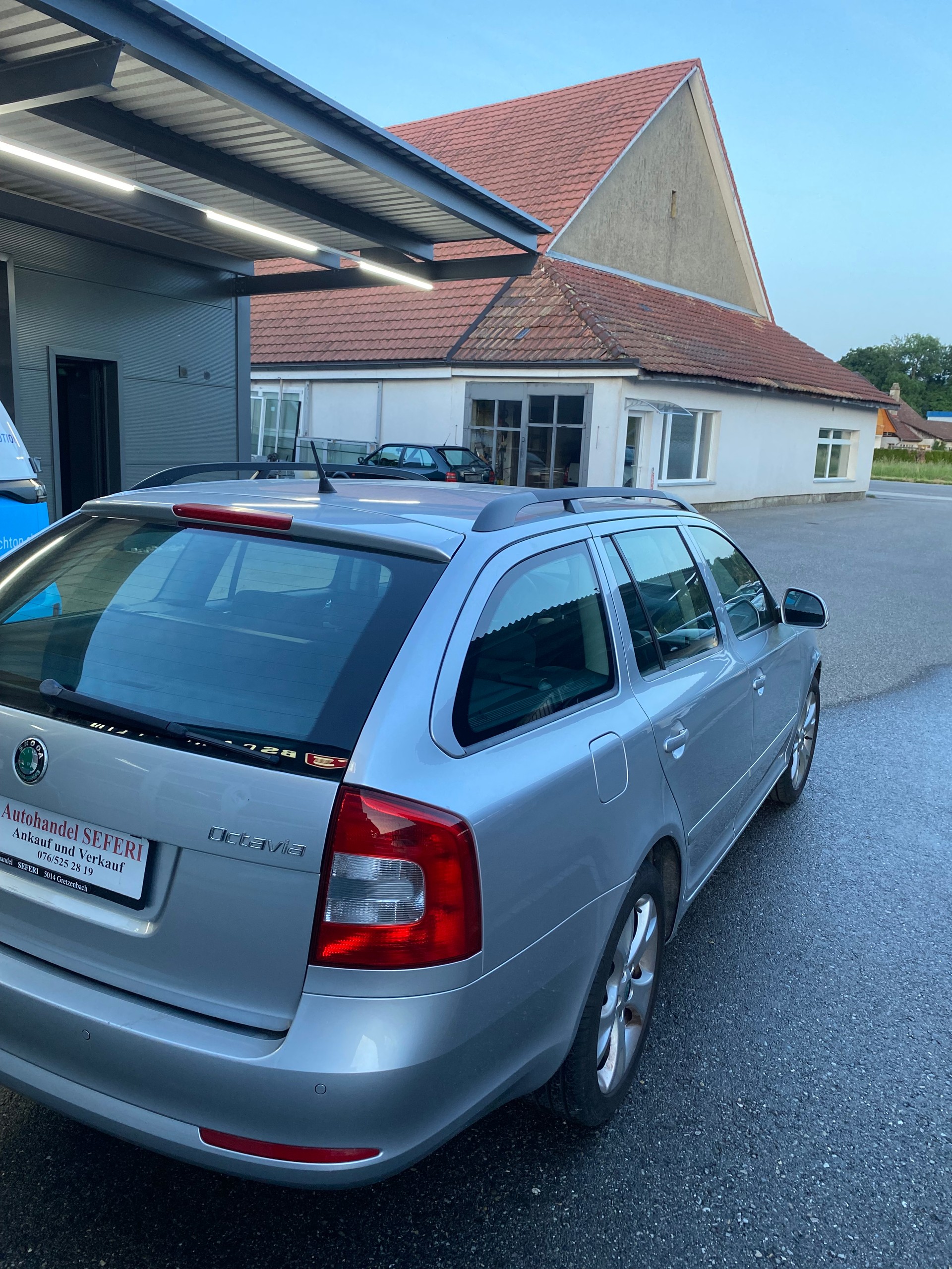 SKODA Octavia 1.4 TSI Elegance-image-4