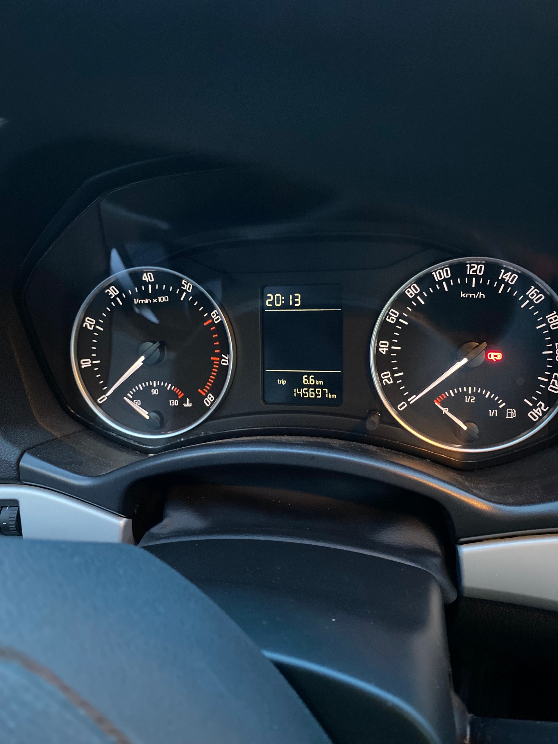 SKODA Octavia 1.4 TSI Elegance-image-8