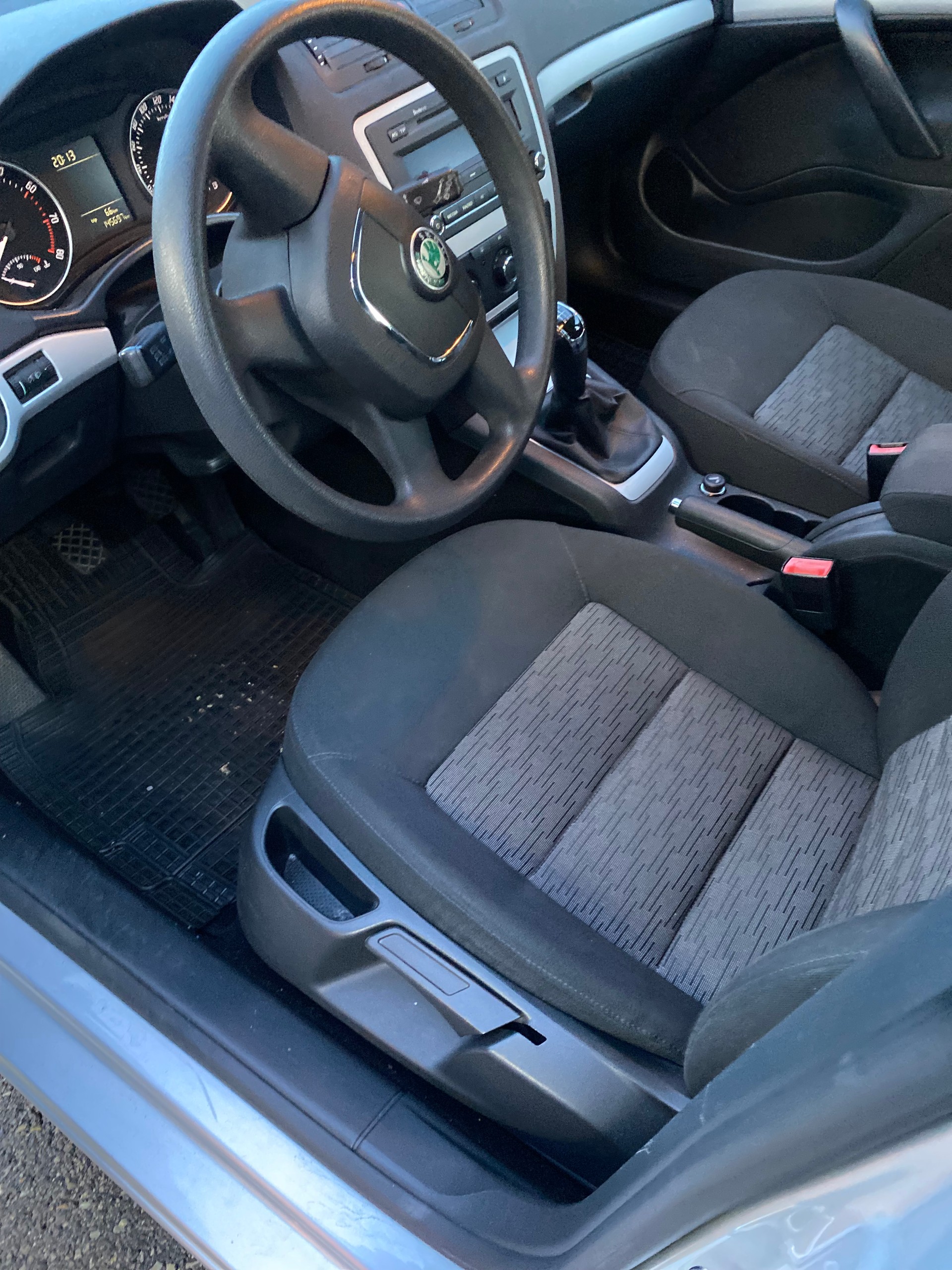 SKODA Octavia 1.4 TSI Elegance-image-9