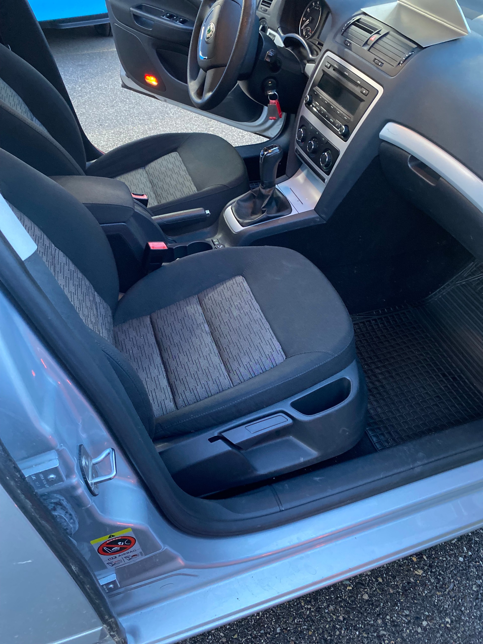 SKODA Octavia 1.4 TSI Elegance-image-13