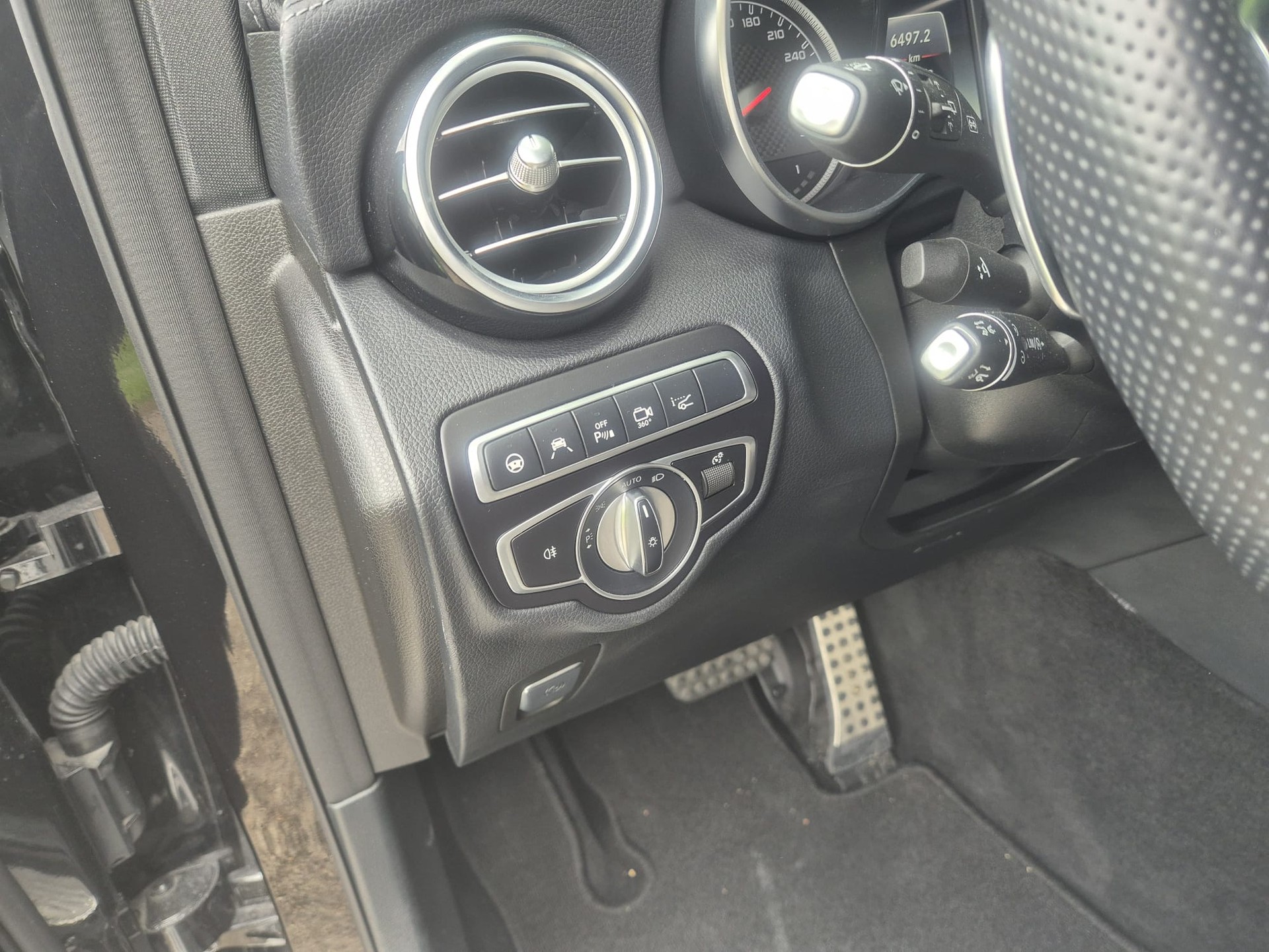 MERCEDES-BENZ GLC 63 AMG 4Matic+ 9G-Tronic-image-10