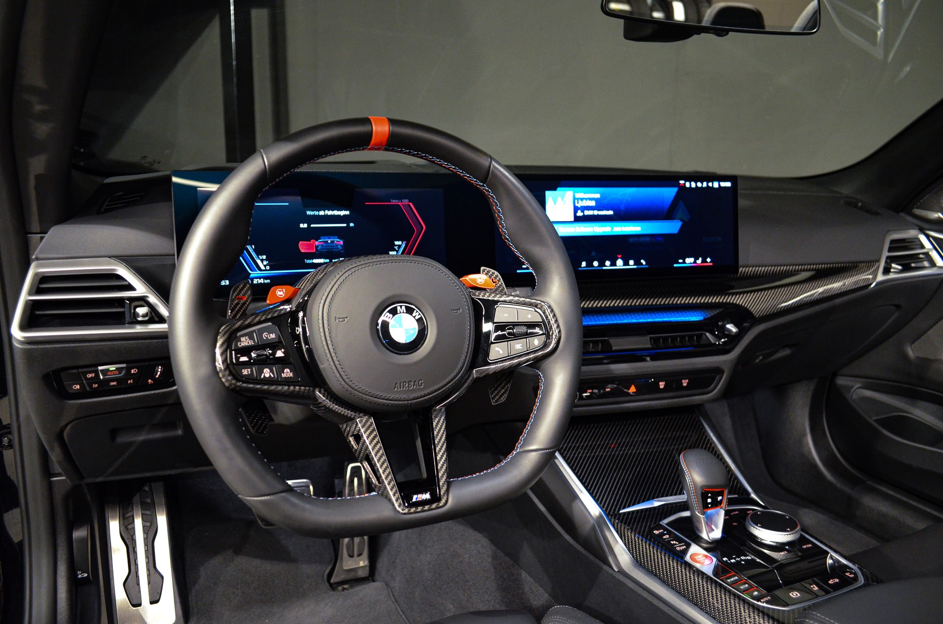 BMW M4 Cabrio Competition M xDrive-image-16