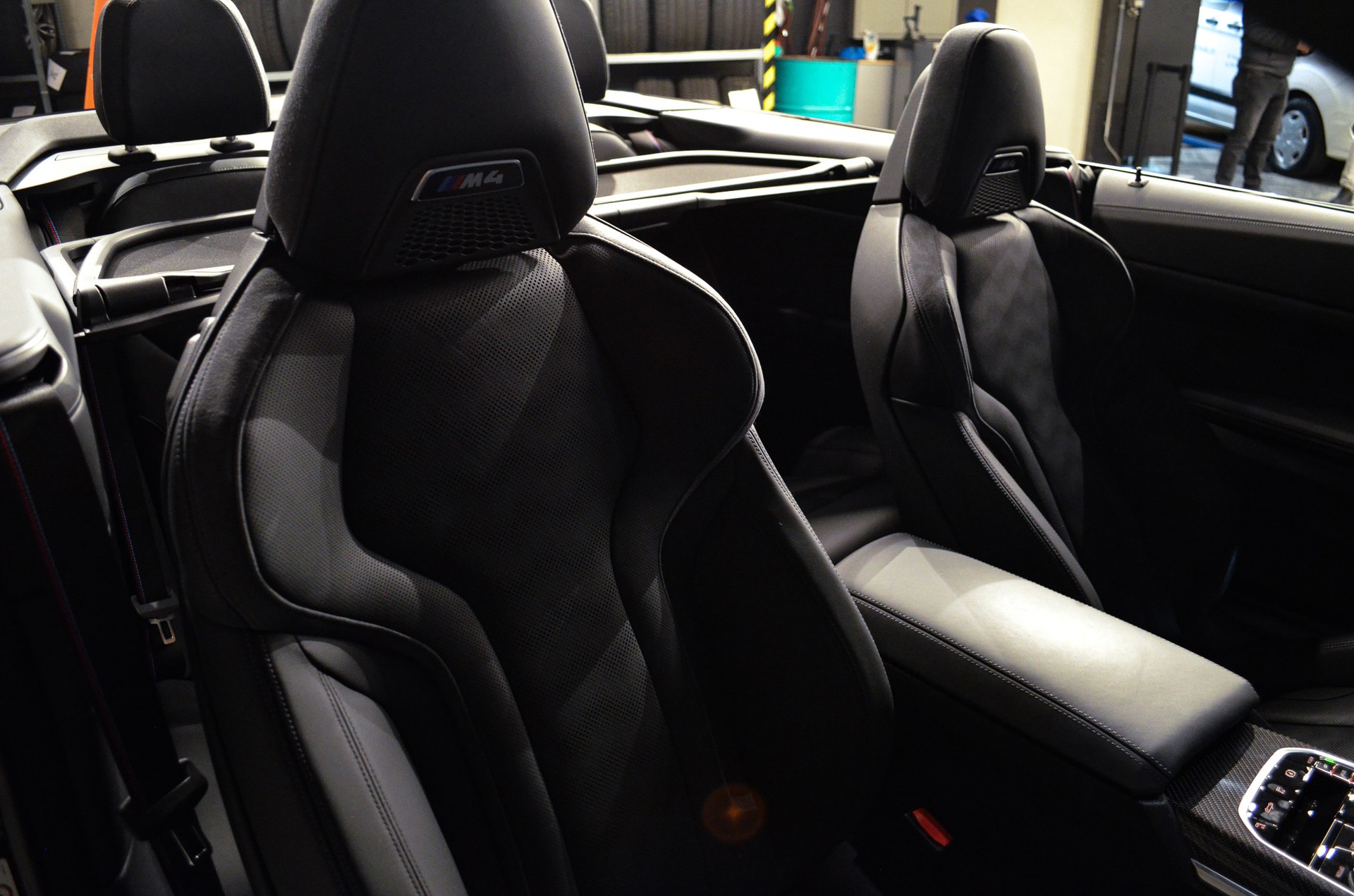 BMW M4 Cabrio Competition M xDrive-image-14