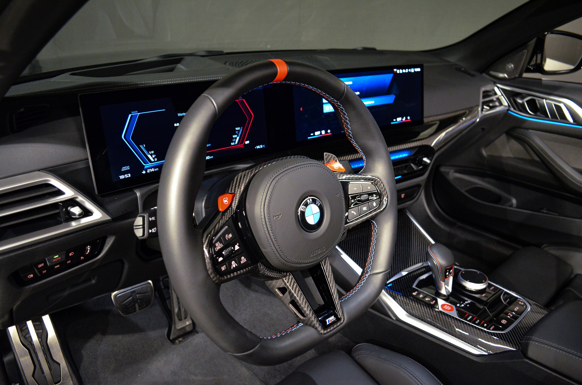 BMW M4 Cabrio Competition M xDrive-image-17