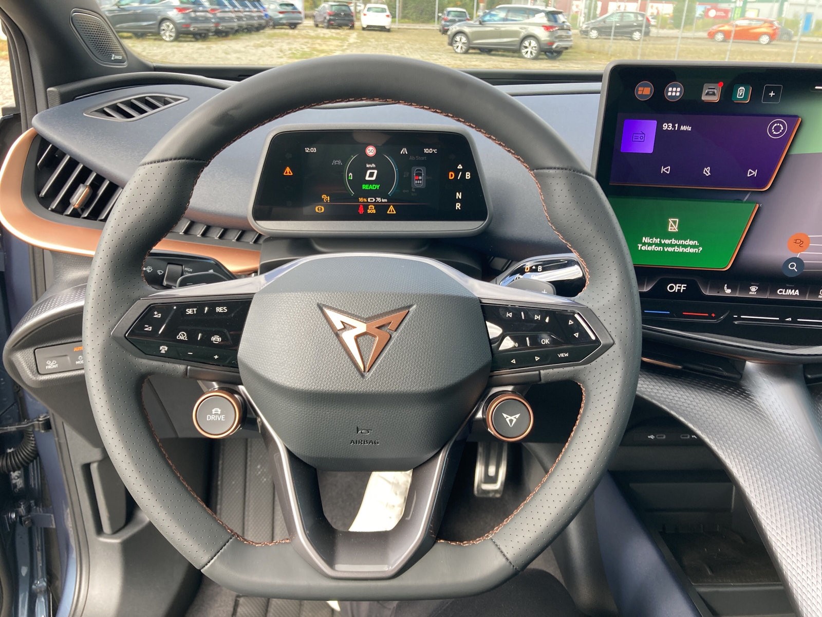 CUPRA Tavascan Type 9 77 kWh VZ Adrenaline-image-1