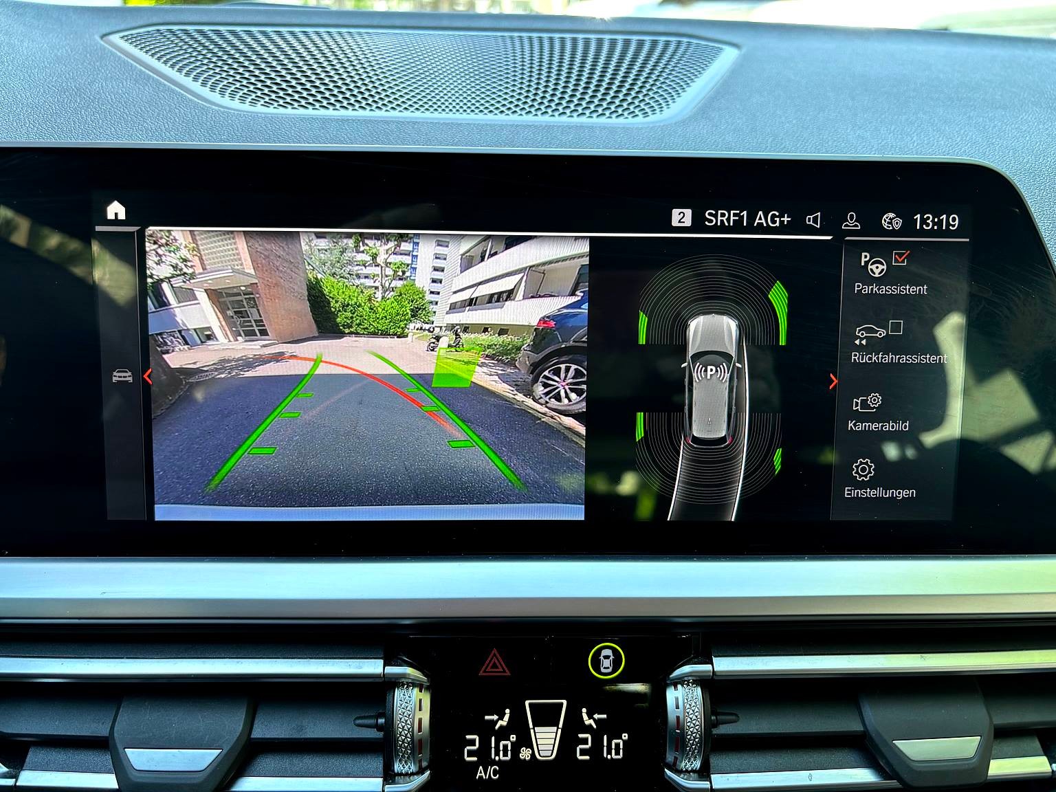 BMW 320i Touring Advantage Steptronic-image-6