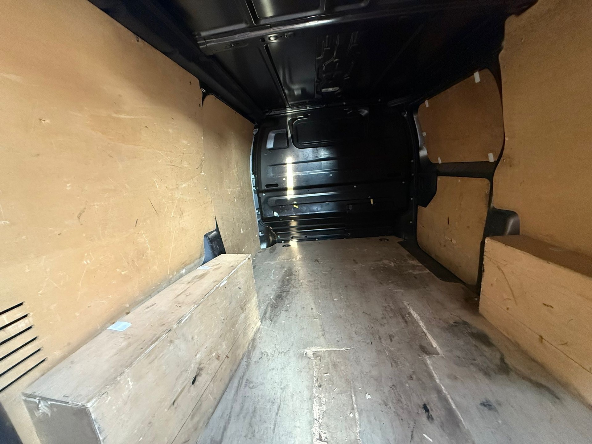 PEUGEOT Expert 2.0 BlueHDi 180 S&S Active Standard EAT6-image-7