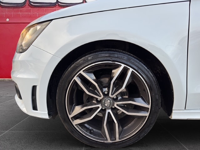 AUDI A1 SB 1.2 TFSI S-LINE-image-24
