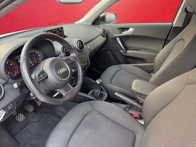 AUDI A1 SB 1.2 TFSI S-LINE-image-15