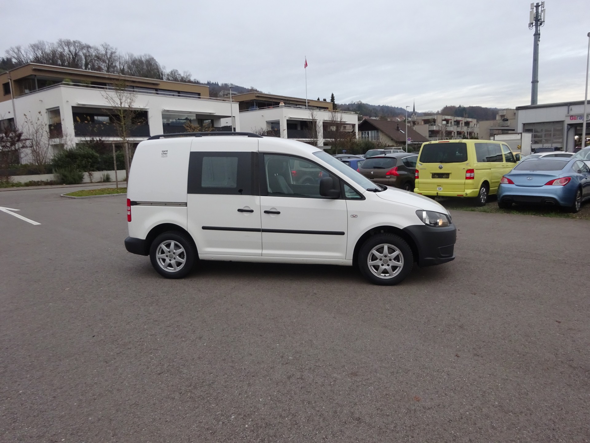 VW Caddy 1.6 TDI-image-2
