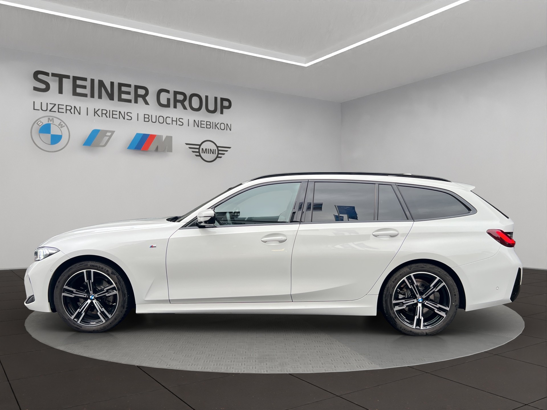 BMW 320d xDrive 48V Touring Steptronic M Sport-image-7
