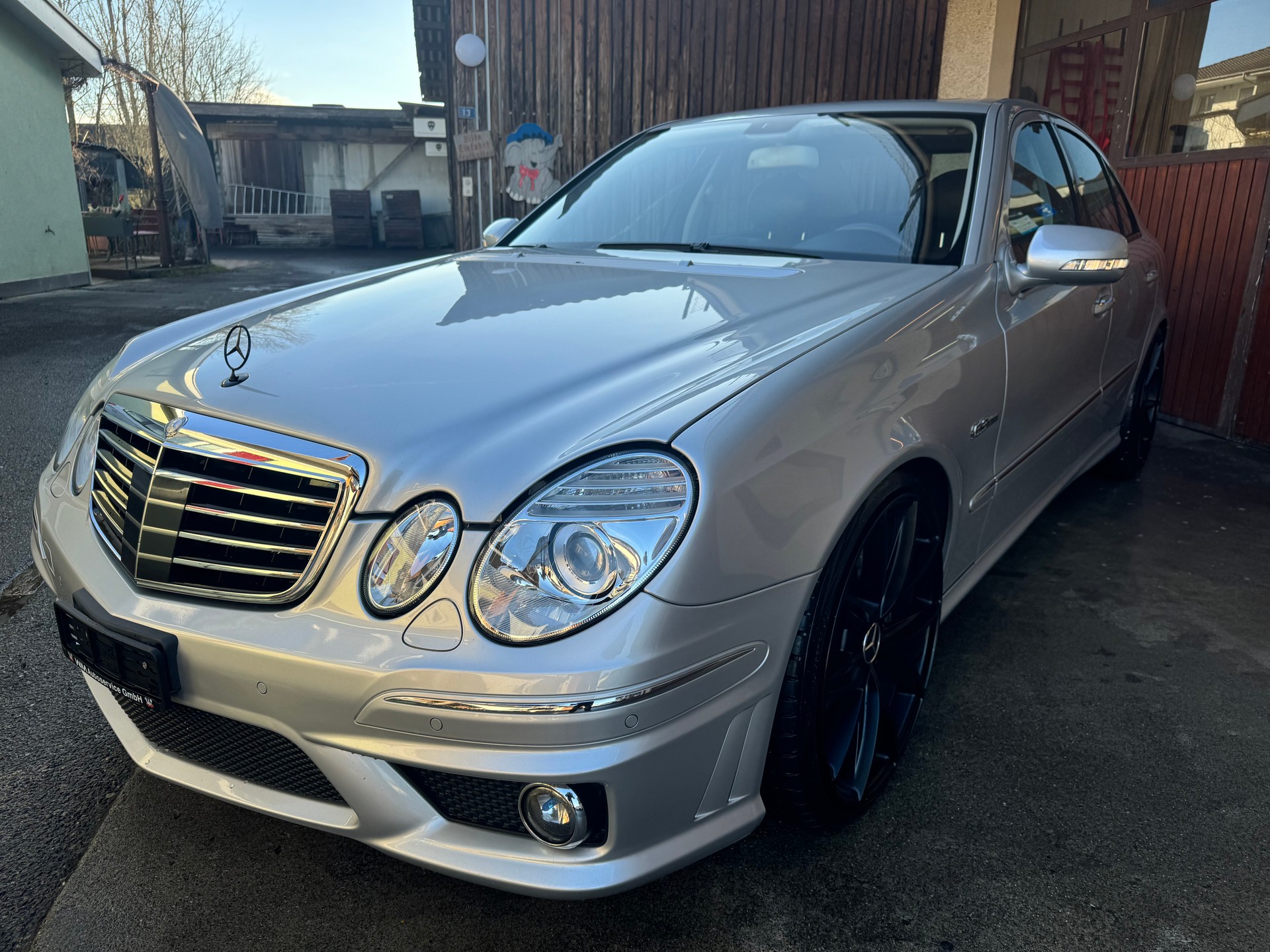 MERCEDES-BENZ E 63 AMG Avantgarde 7G-Tronic-image-1
