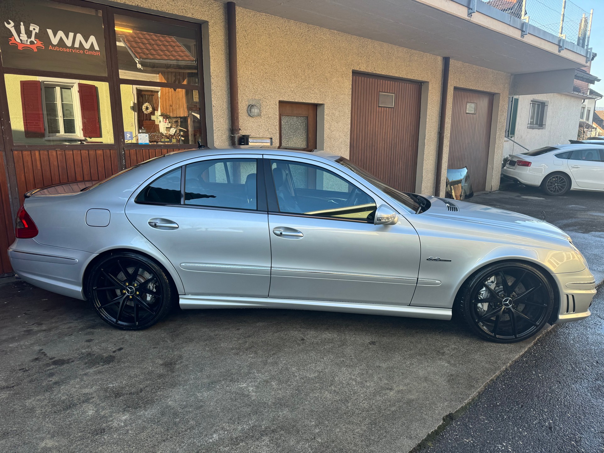 MERCEDES-BENZ E 63 AMG Avantgarde 7G-Tronic-image-2