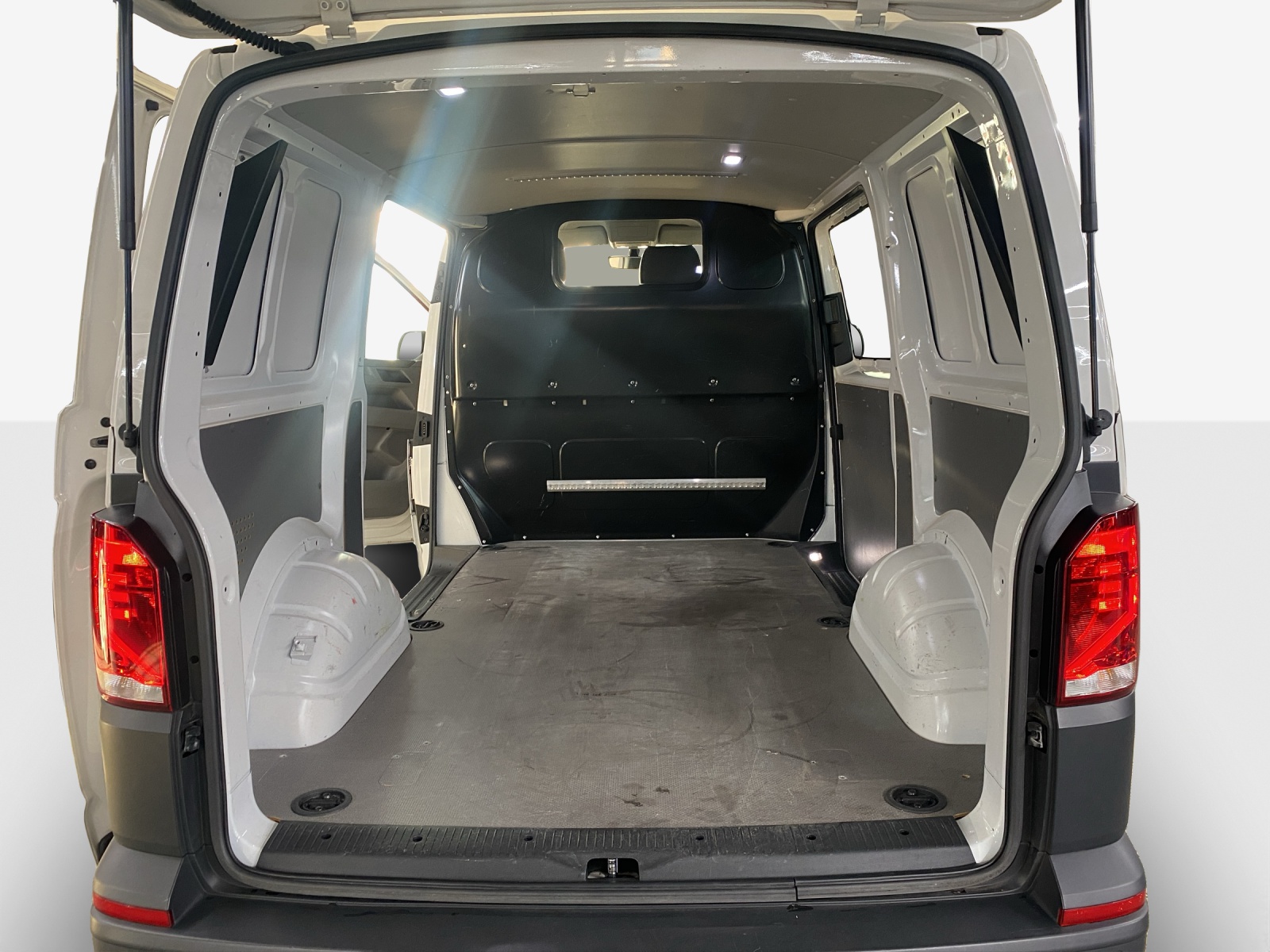 VW T6.1 2.0 TDI-image-12