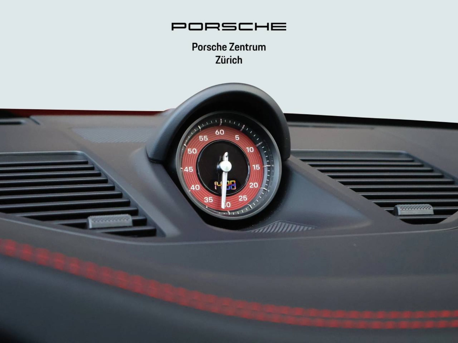 PORSCHE 911 Carrera GTS-image-16