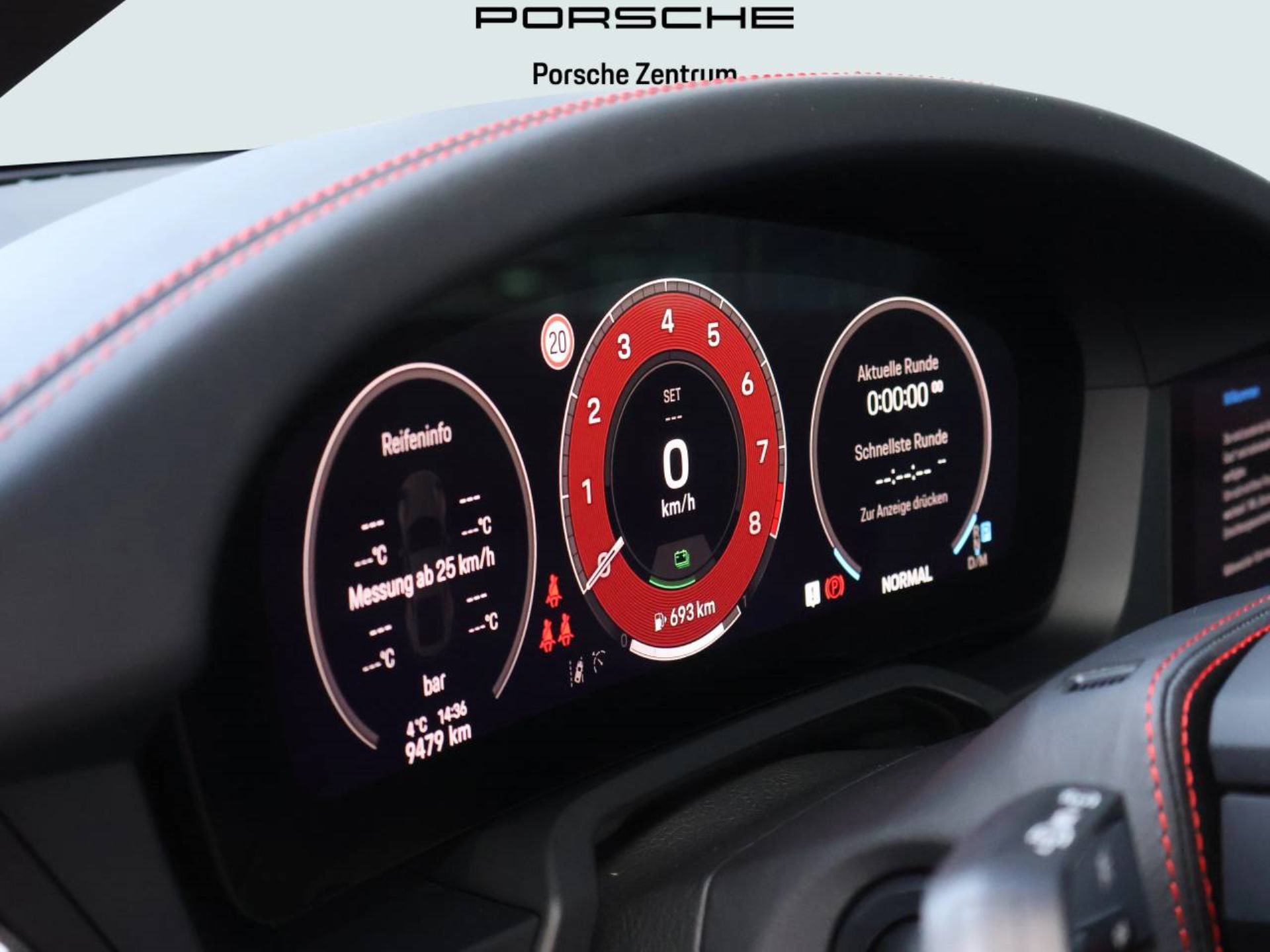 PORSCHE 911 Carrera GTS-image-15