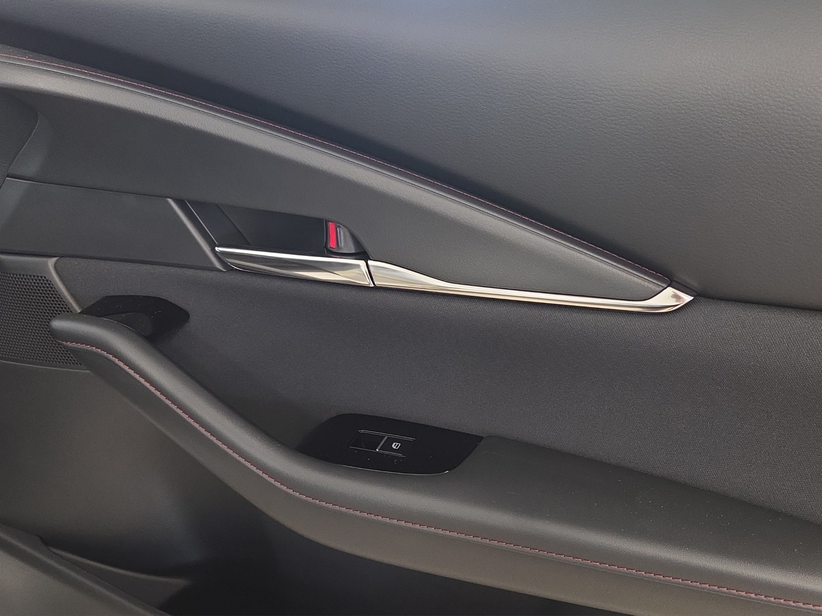 MAZDA CX-30 SKYACTIV-X 186 M Hybrid Homura AWD AT-image-10