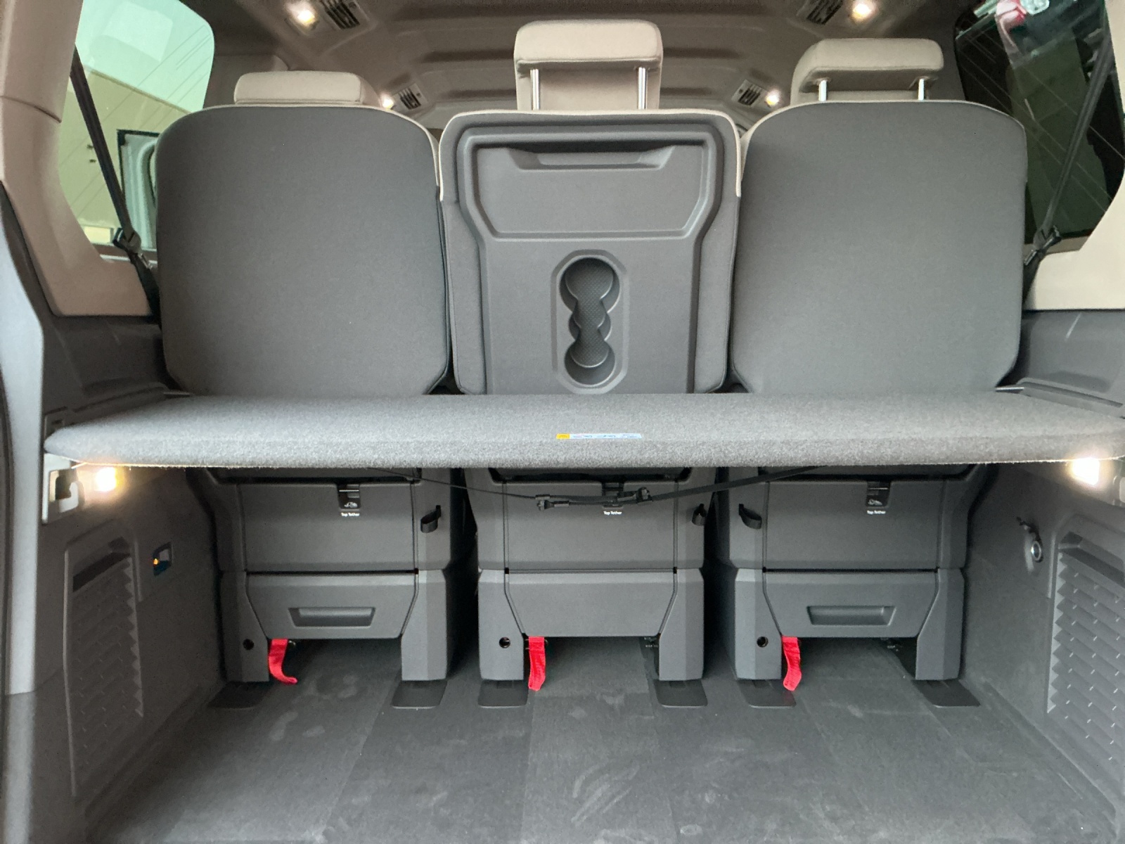 VW Multivan 2.0 TDI Liberty DSG Lang-image-13