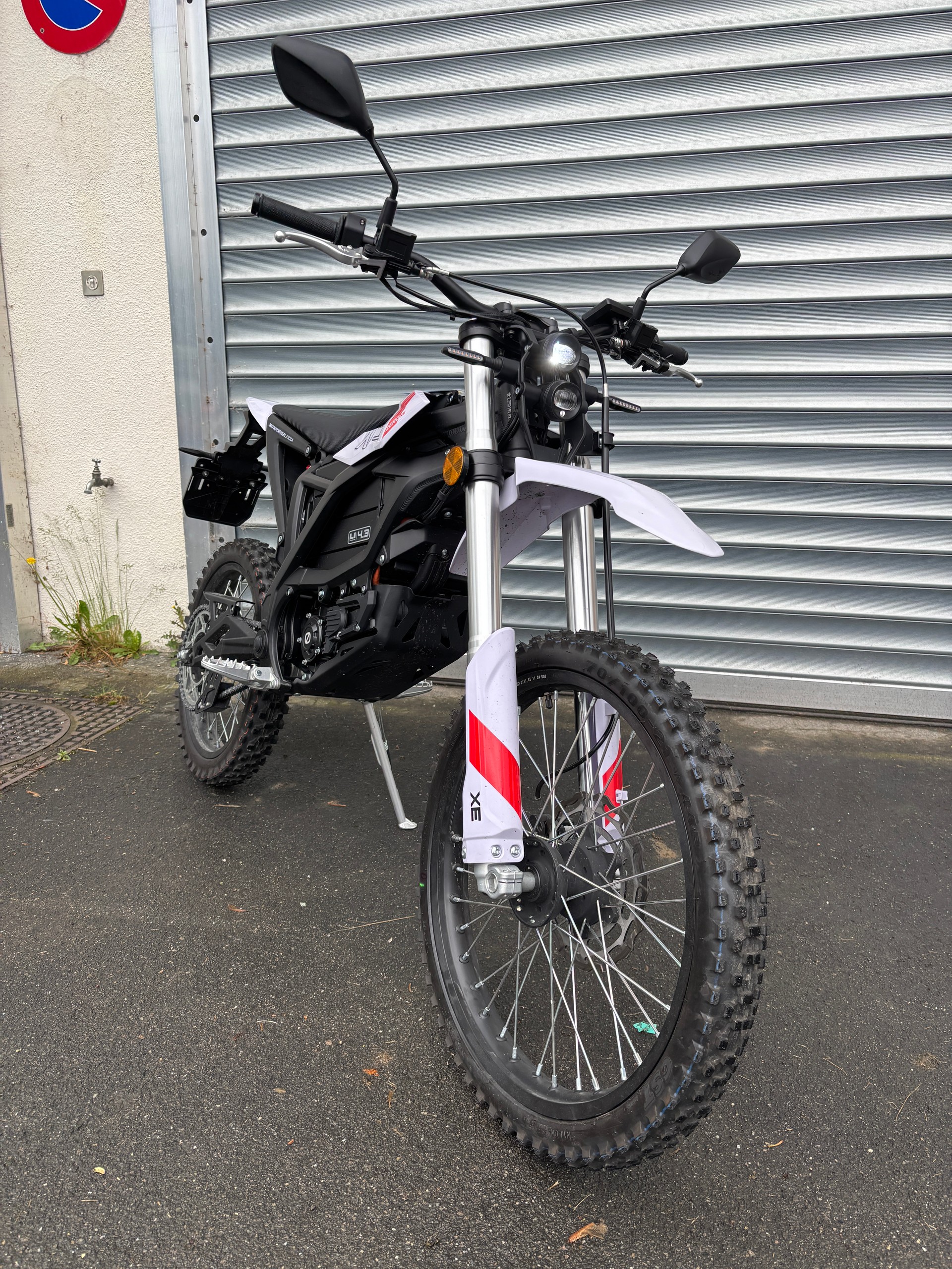 ZERO XE-showroom-element-3