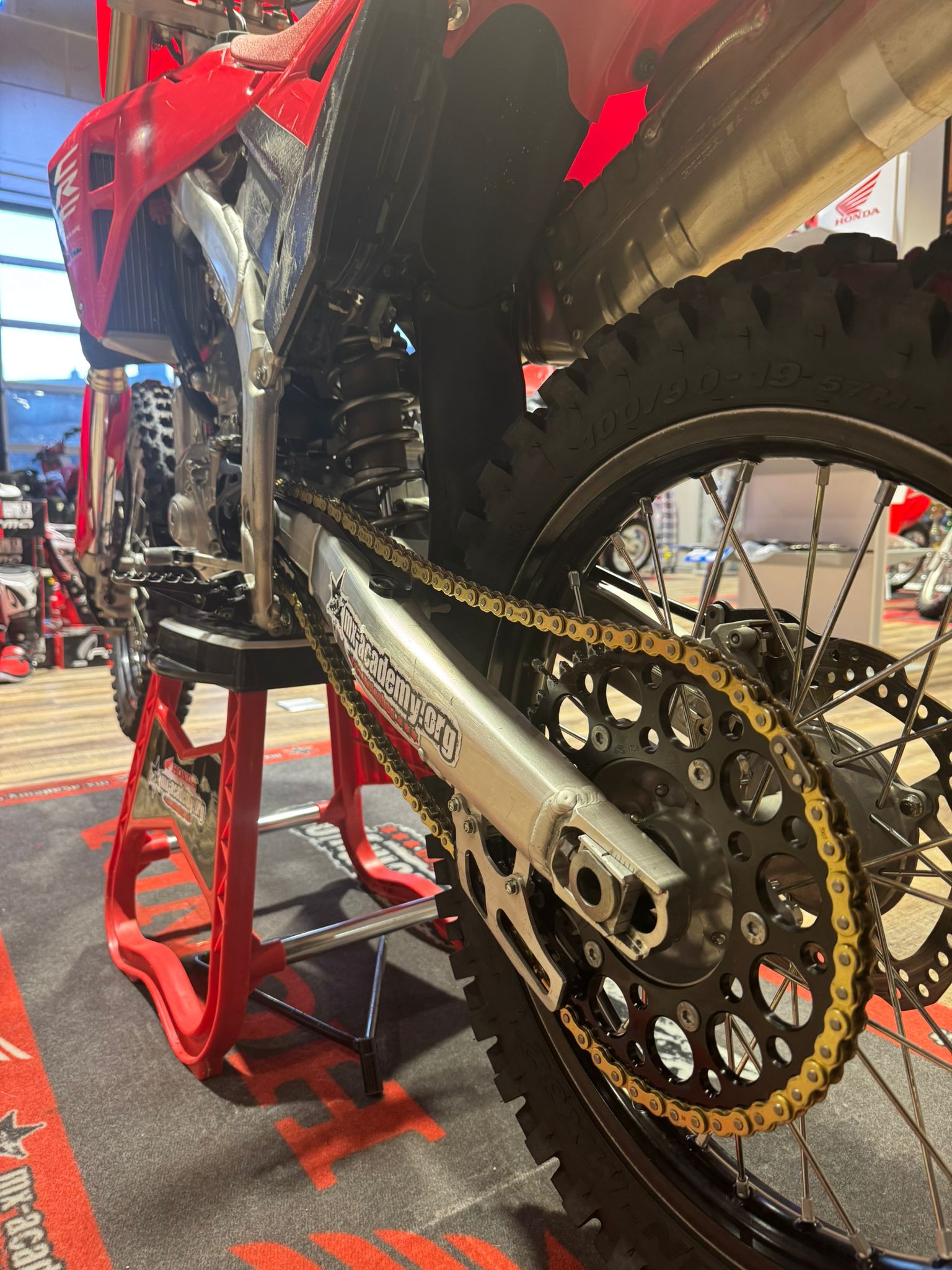 HONDA CRF 250 R *Occasion* *2025-26* *Fahrwerktuning*-showroom-element-3