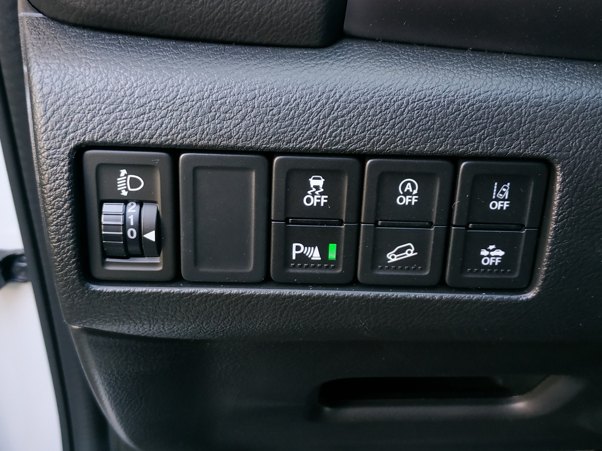 SUZUKI Vitara 1.4 Boosterjet Compact + 4x4 Hybrid Automatic-image-19