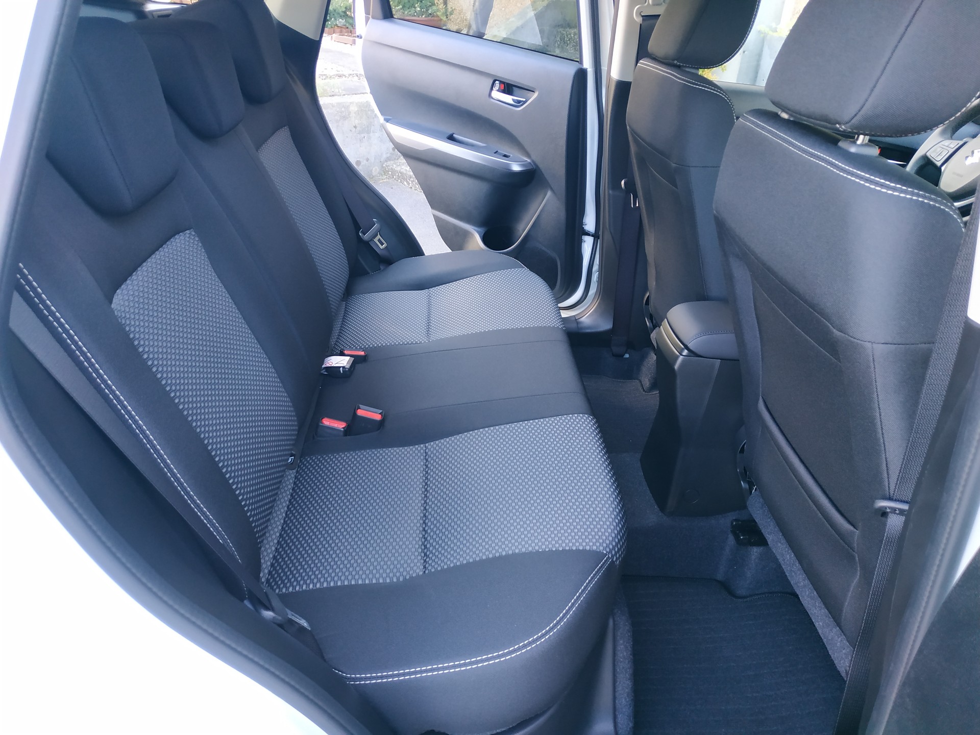SUZUKI Vitara 1.4 Boosterjet Compact + 4x4 Hybrid Automatic-image-21