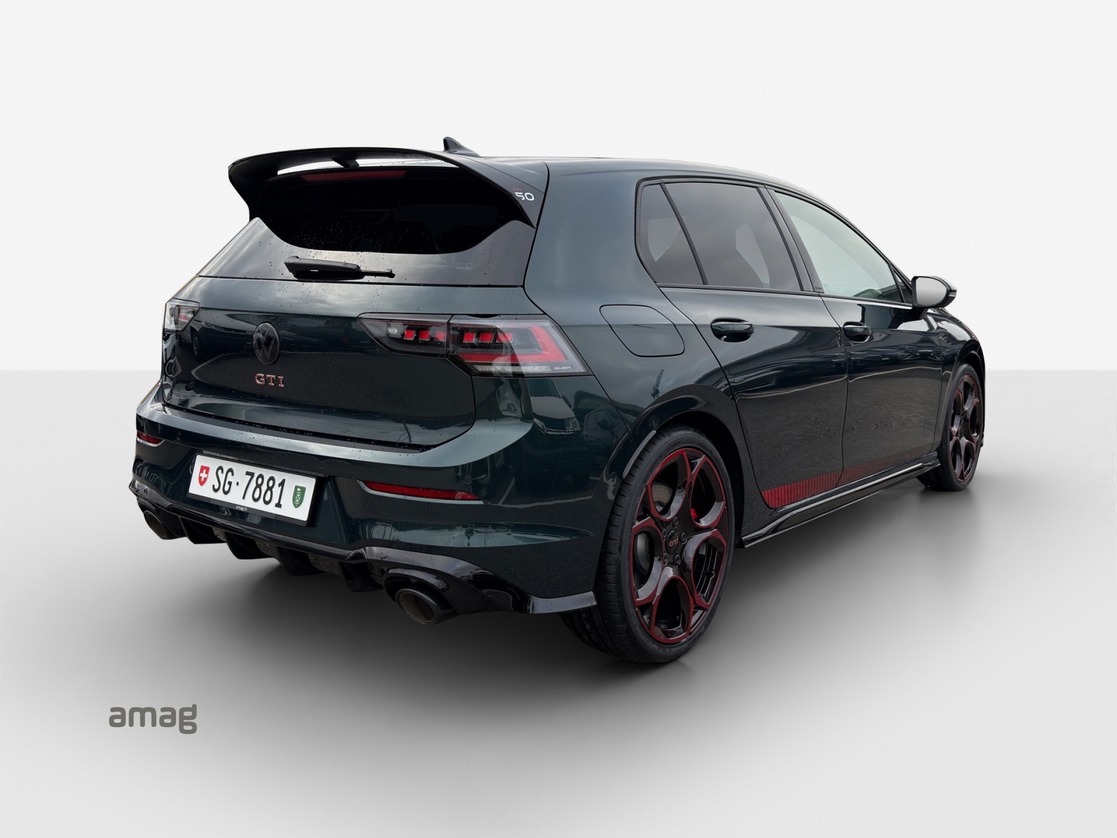 VW Golf 2.0 TSI GTI Edition 50 DSG-image-4
